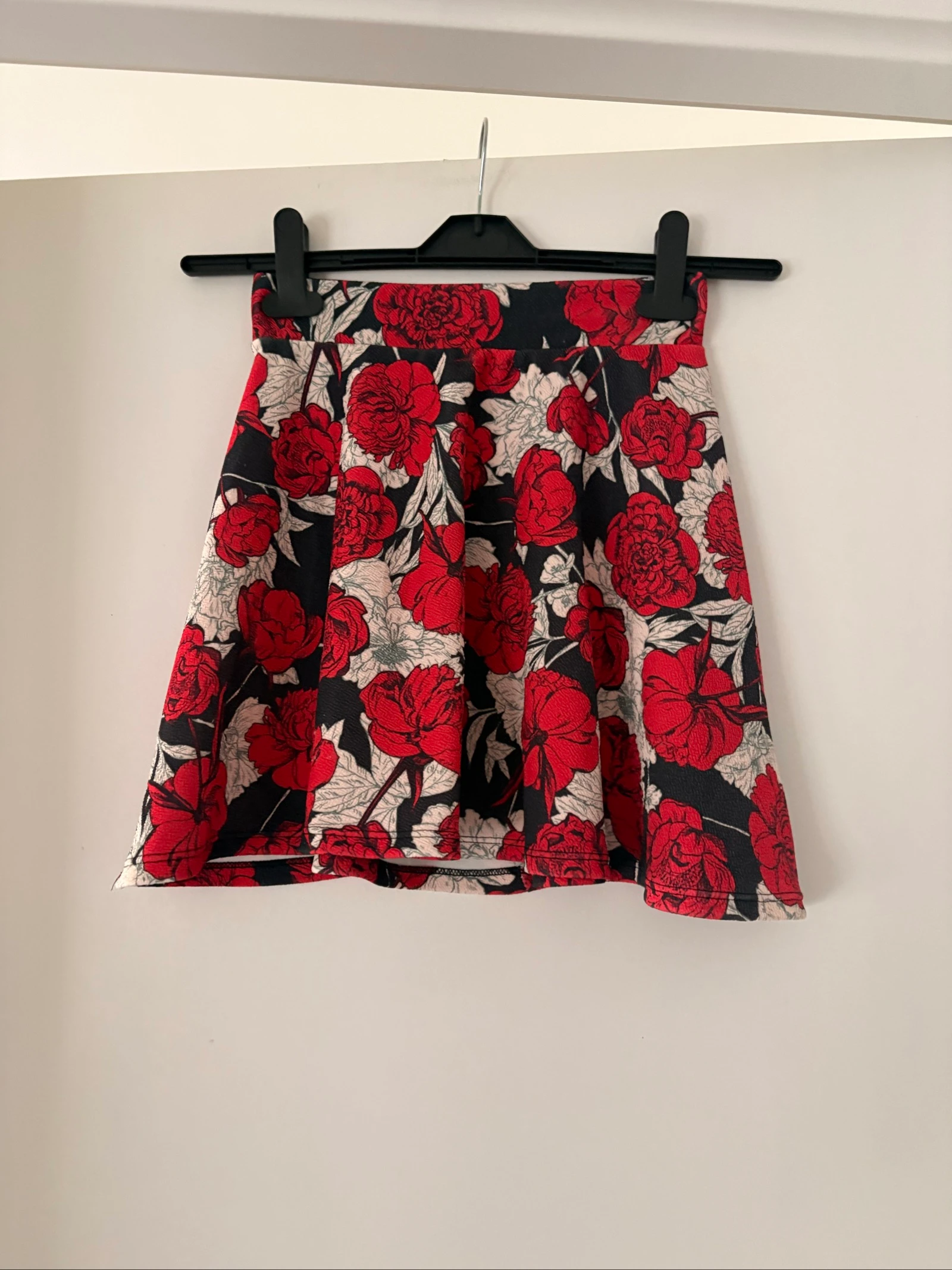  Jupe à fleurs